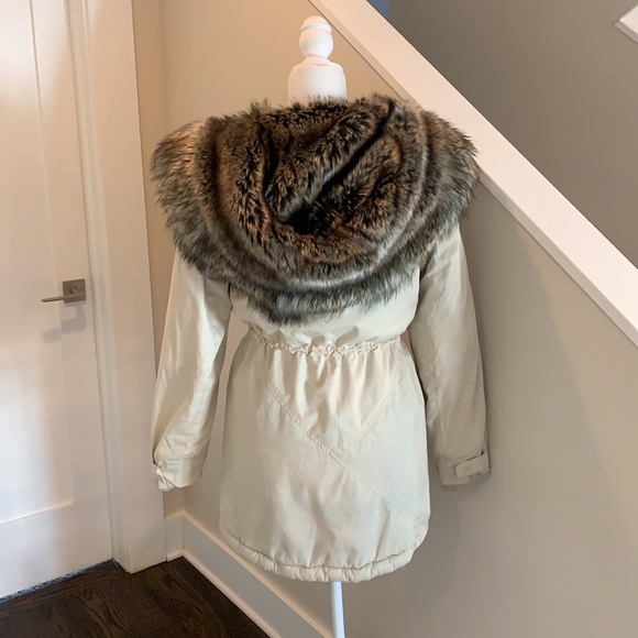 FC Jeans Ivory Coat with Faux Fur Lining/Hood - Picture 6 of 9